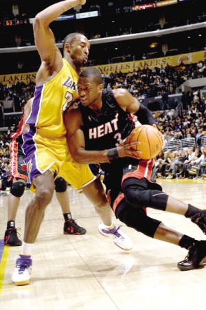 关键篮板 关键篮板