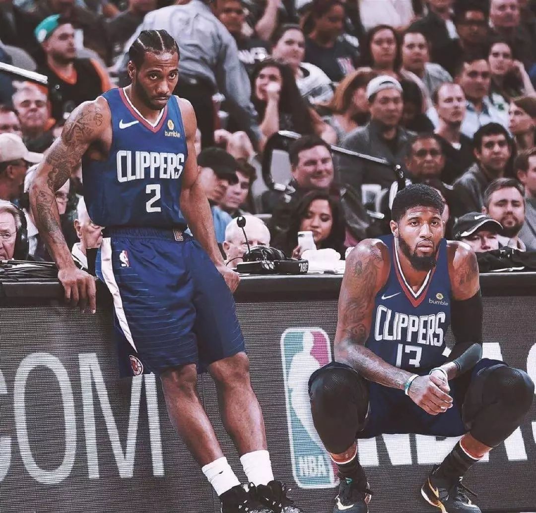 持球对抗的 持球对抗的